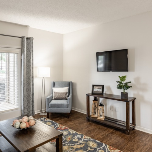 Available 1, 2, or 3 bedroom apartments in Huntsville, AL Sunlake at